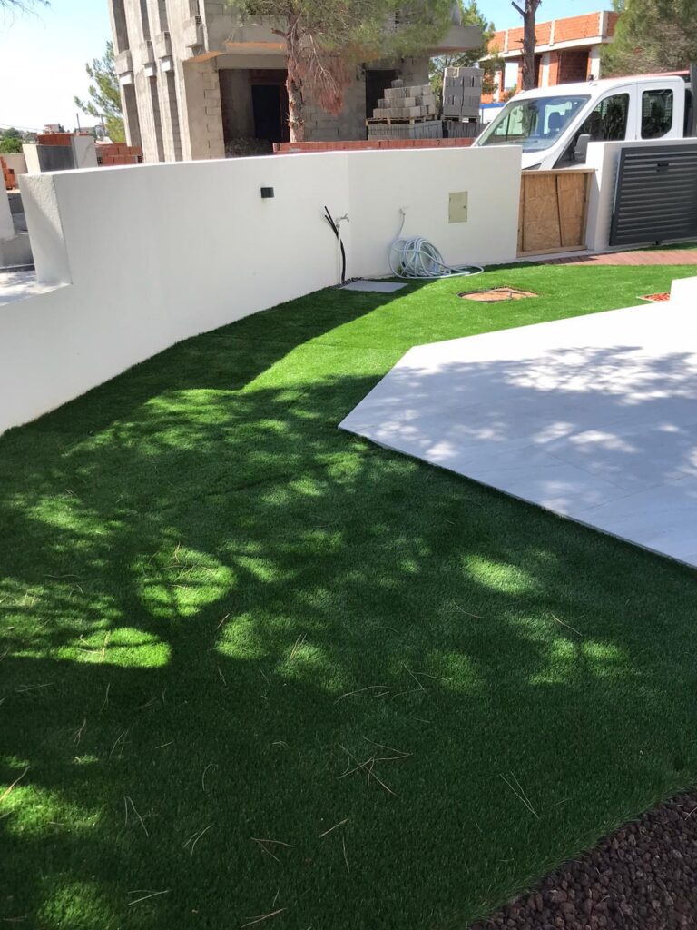 25.Suıni Çim Uygulama Fotoğrafları sportfloorings