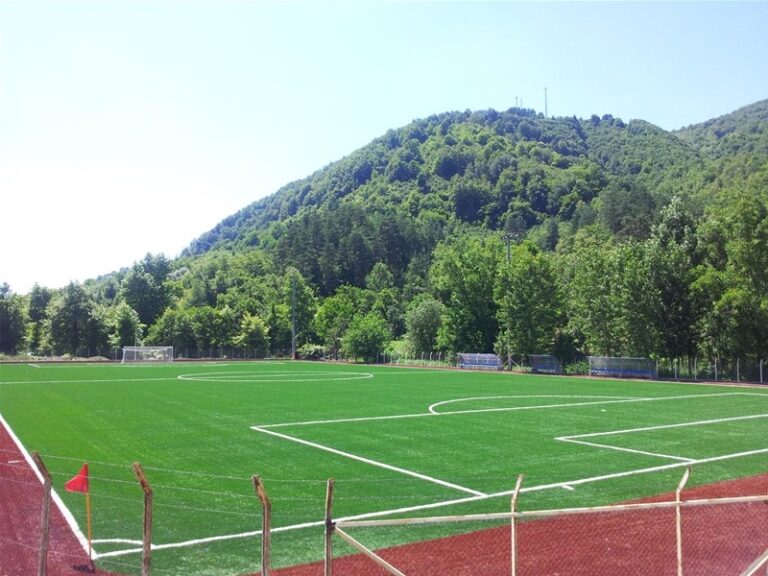 34.Suıni Çim Uygulama Fotoğrafları sportfloorings