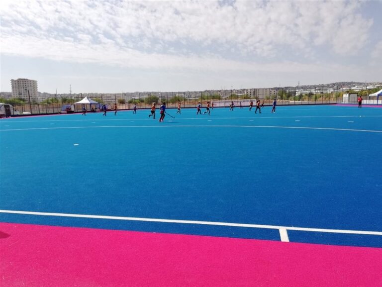 41.Suıni Çim Uygulama Fotoğrafları sportfloorings