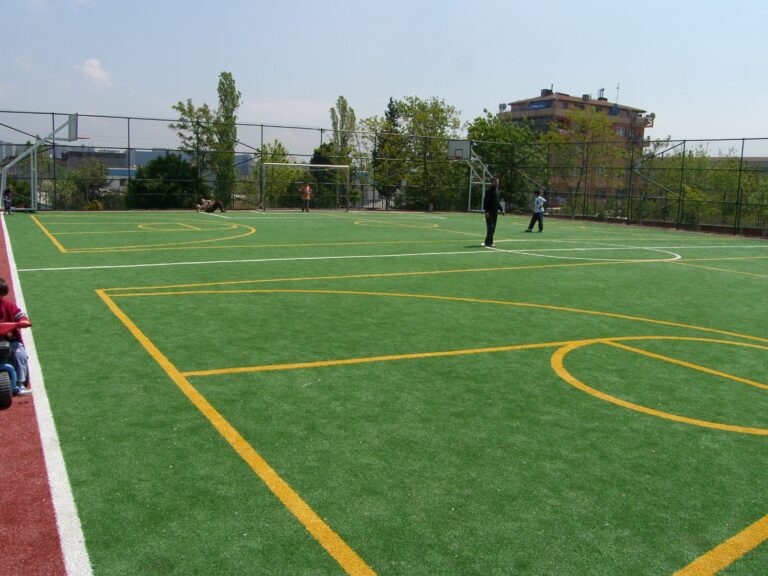 50.Suıni Çim Uygulama Fotoğrafları sportfloorings