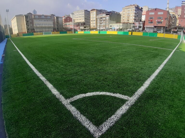 51.Suıni Çim Uygulama Fotoğrafları sportfloorings